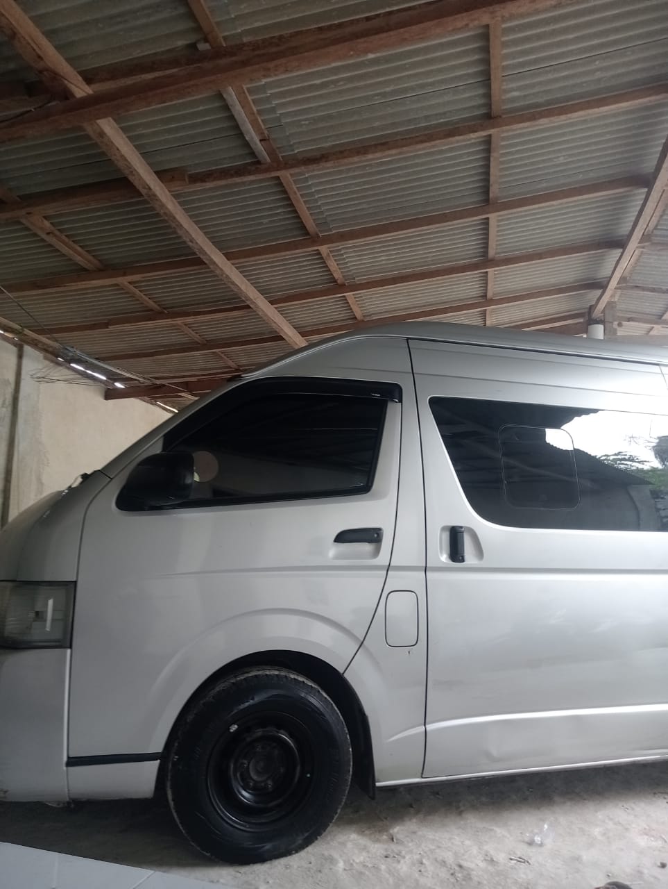 Armada DK 4 TRANS tampak samping
