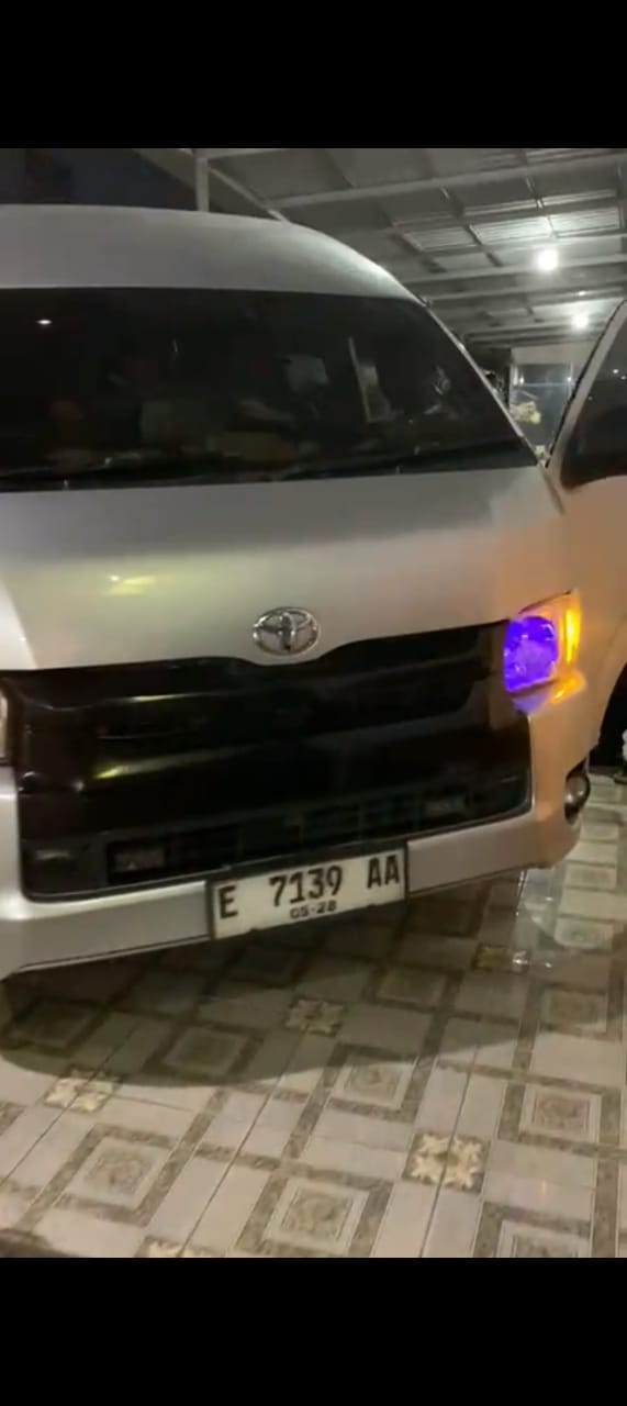 Armada DK 4 TRANS tampak depan