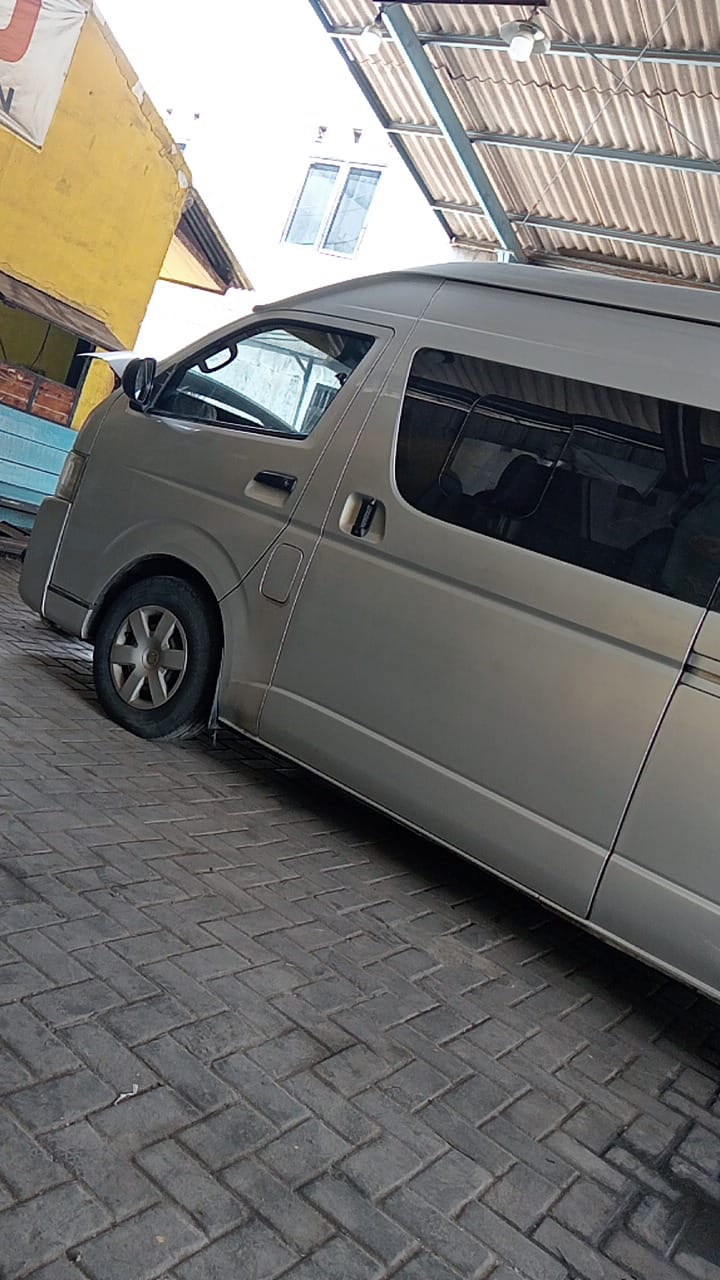 Armada DK 4 TRANS tampak samping